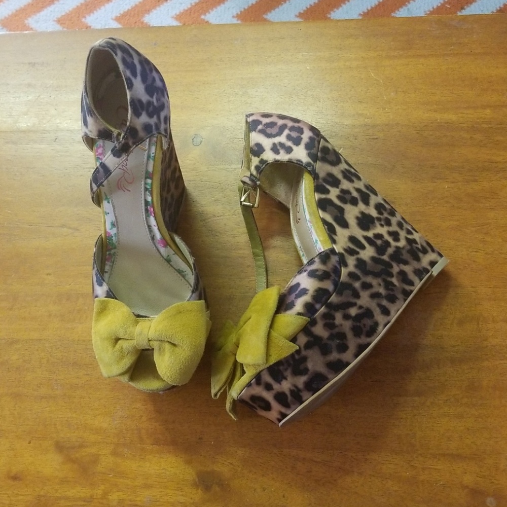 Leopard platform wedges